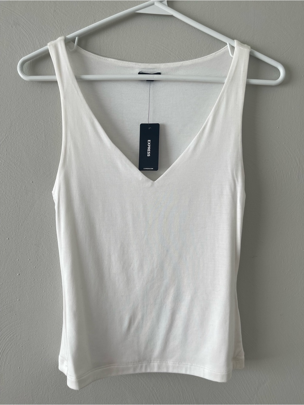 Express White V-Neck Stretch Tank Top